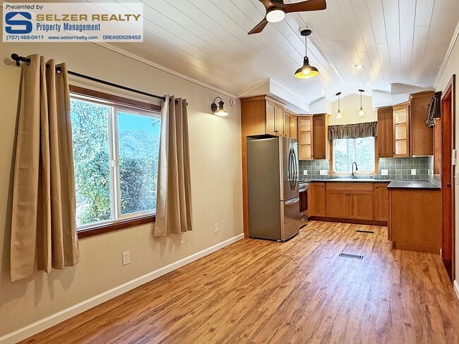 Building Photo - Extensively renovated 1+ bd. cottage in a charming rural setting!