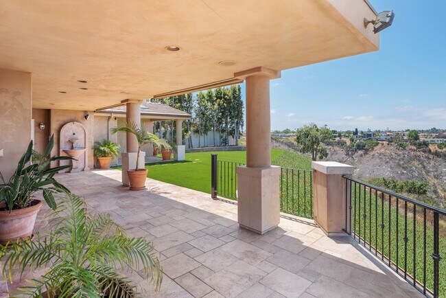 Building Photo - Custom Single Story in coveted Alvarado Es...