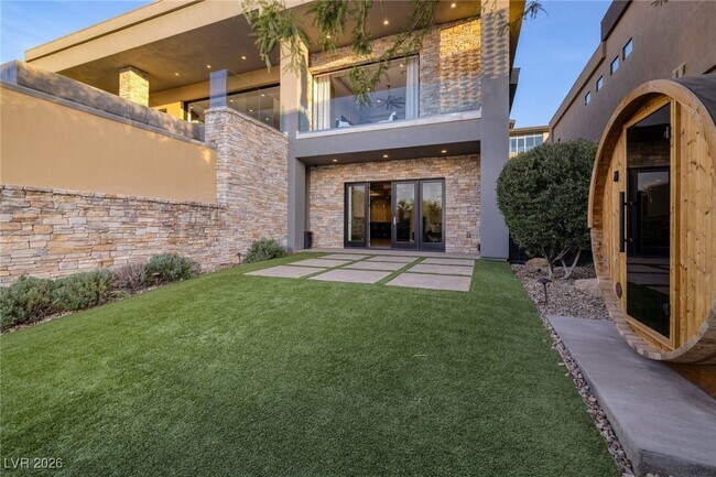 Building Photo - 675 Scenic Rim Dr