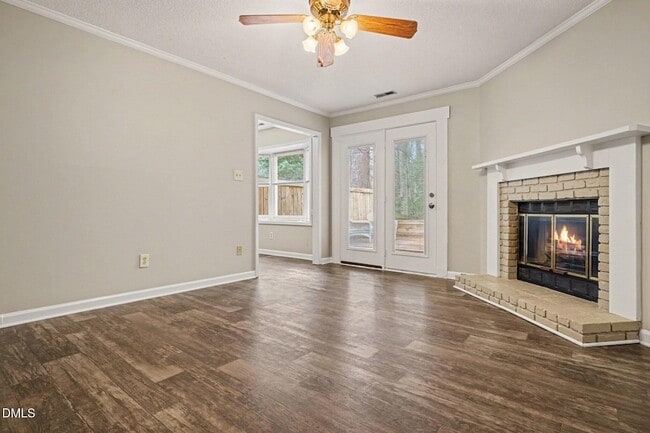 Building Photo - 110 Carriage House Trail