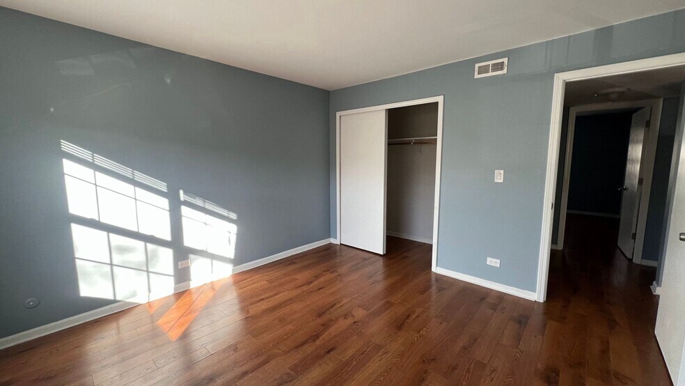 Building Photo - 9250 E Girard Ave