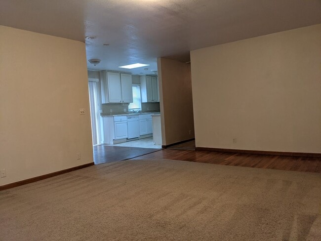 Building Photo - 4803 Appleton Ave