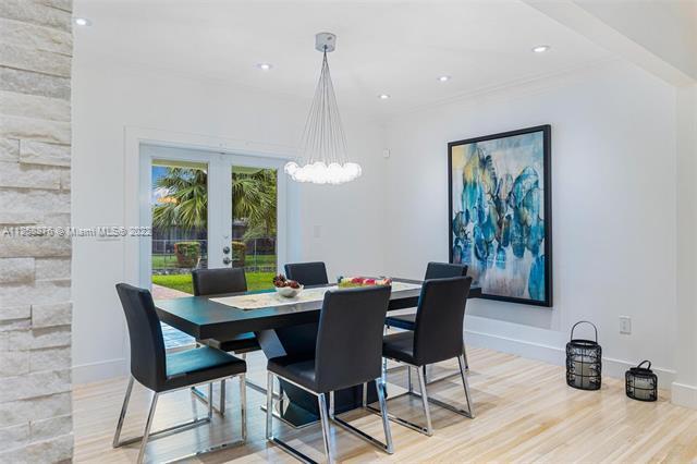 Building Photo - 11401 SW 72nd Plz