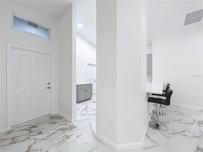 Building Photo - 11148 Pinewood Cove Ln