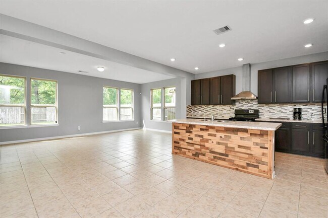 Building Photo - 14018 Harmony Ridge Trl