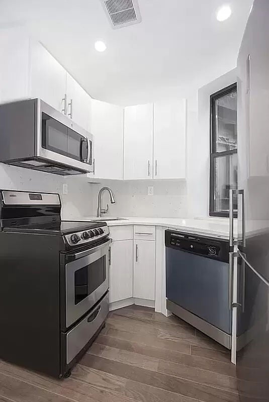 Building Photo - 19 Eldridge Street