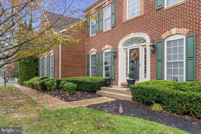 Primary Photo - 1710 Stone Ivy Pl