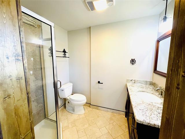 Building Photo - 534 E Spring Valley Rd