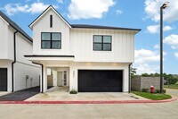 Building Photo - 297 Estates Cir