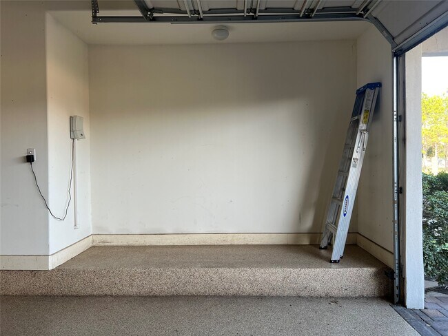 Building Photo - 3000 McCulloch Cir