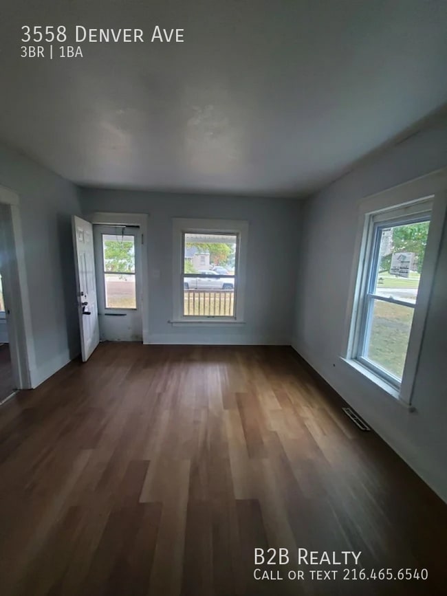 Building Photo - 3558 Denver Ave