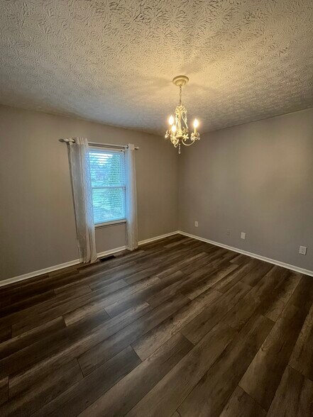 Building Photo - 208 Caswell Dr