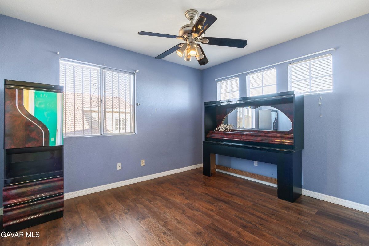 Building Photo - 44103 Sundance Ct