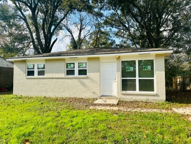 Primary Photo - 6167 Matthews St
