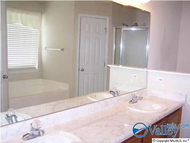 Building Photo - 118 Horseshoe Bend S