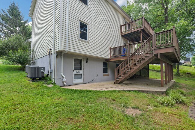 Building Photo - 505 4th