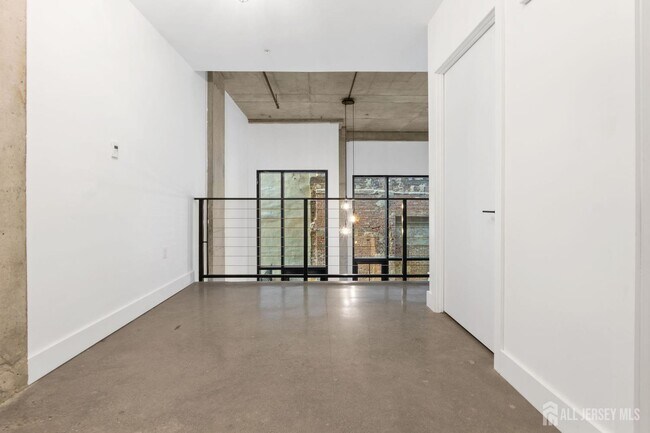 Building Photo - 65 McWhorter St