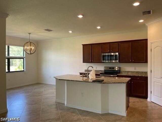 Building Photo - 11564 Golden Oak Terrace