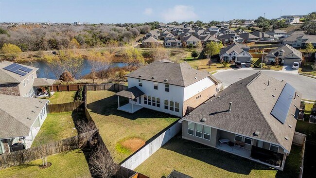 Building Photo - 400 Mante Ct