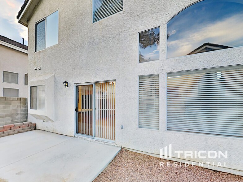 Building Photo - 6667 Whistling Swan Way