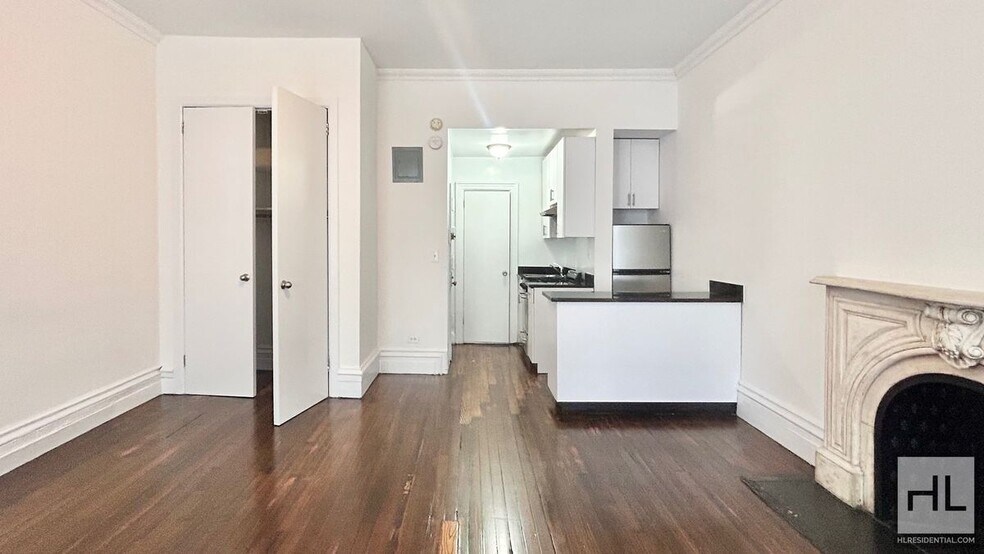 Building Photo - EAST 65 STREET