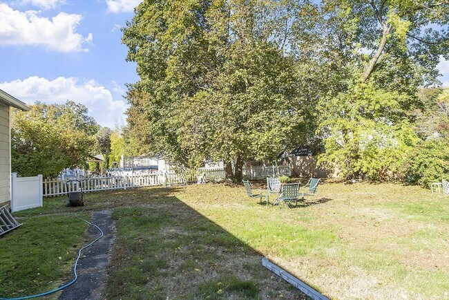 Building Photo - 31 Marion Rd