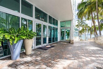 Building Photo - 335 S Biscayne Blvd