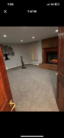 Building Photo - 328 Jamestown Rd