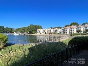 Building Photo - 1140 Torrence Cir