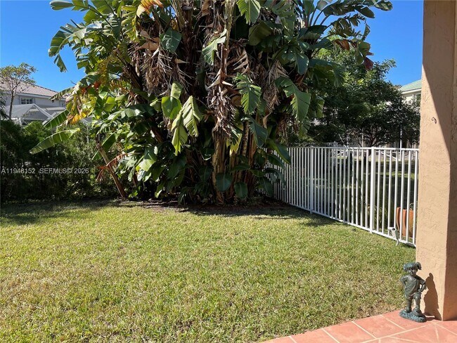 Building Photo - 4192 Laurel Ridge Cir