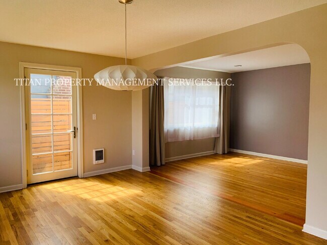 Building Photo - Beautiful 3BR/2BA Home in NE Portland | 1,600 Sq Ft | Private Fenced Yard | W/D Included
