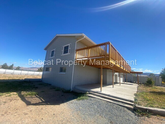 Building Photo - Unique Duplex on the South Side of Carson City - Near Tons of Shopping
