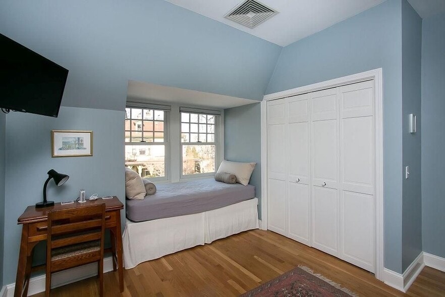 Building Photo - 1 Seaview Ave