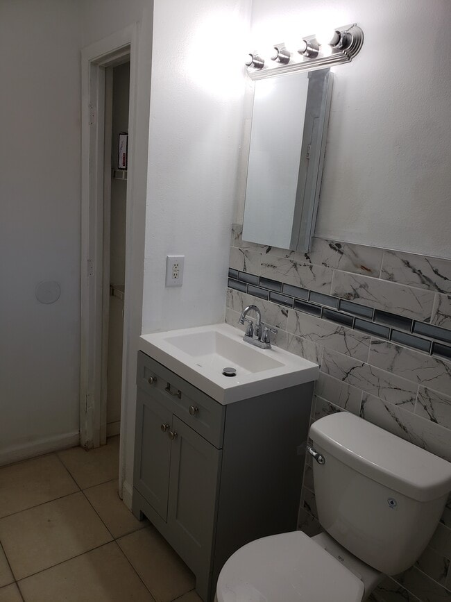 Building Photo - 1309 Union St