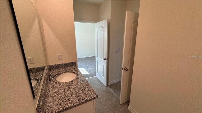 Building Photo - 1442 Isleta Lp