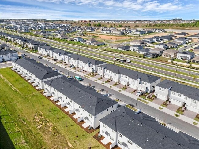 Building Photo - 353 Bogey Dr