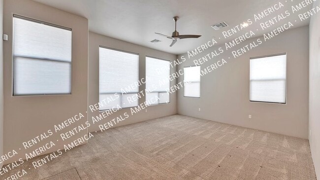 Building Photo - 12526 N Placita El Cobo