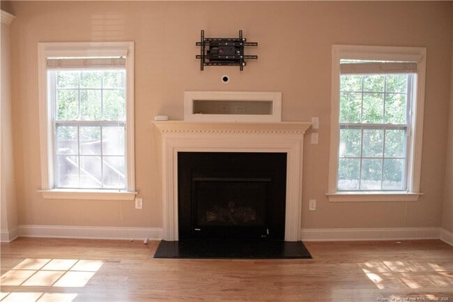 Building Photo - 44 Coswell Ct