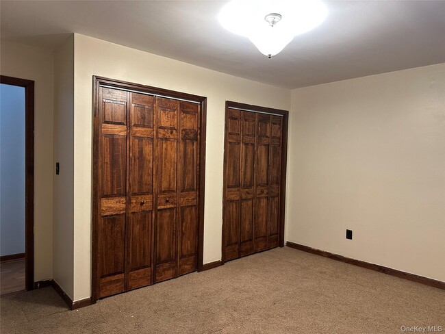 Building Photo - 62 New Rd