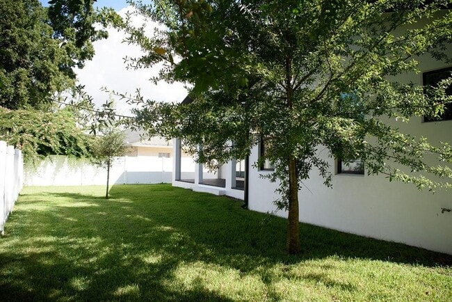 Building Photo - 4309 S Grady Ave