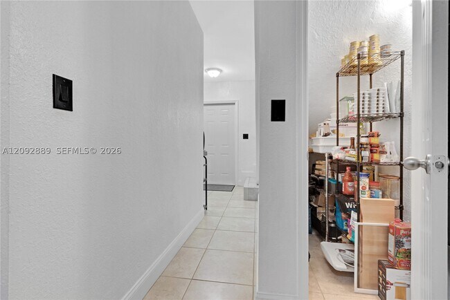 Building Photo - 6217 SW 78th St