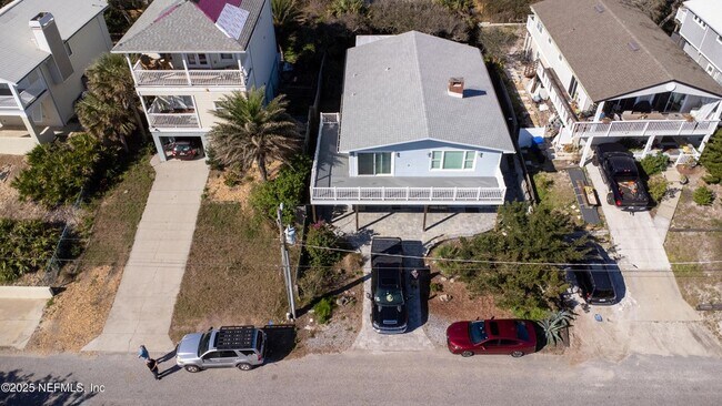 Building Photo - 5455 Pelican Way