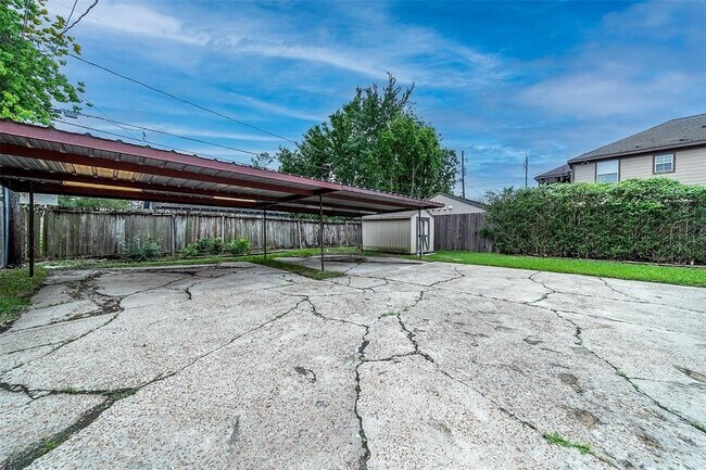 Building Photo - 2614 Cleburne St