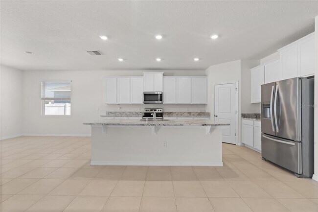 Building Photo - 8260 SW 59th Ave