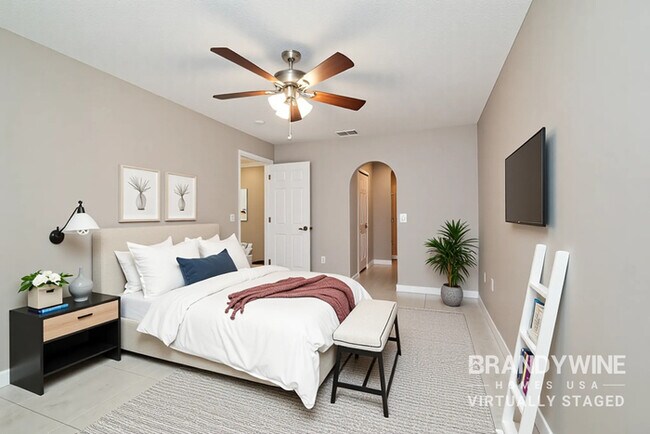 Building Photo - 16052 Dorchester Blvd