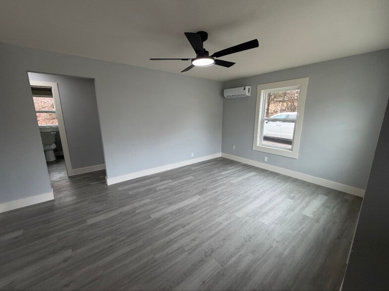 Building Photo - 3504 TN-61