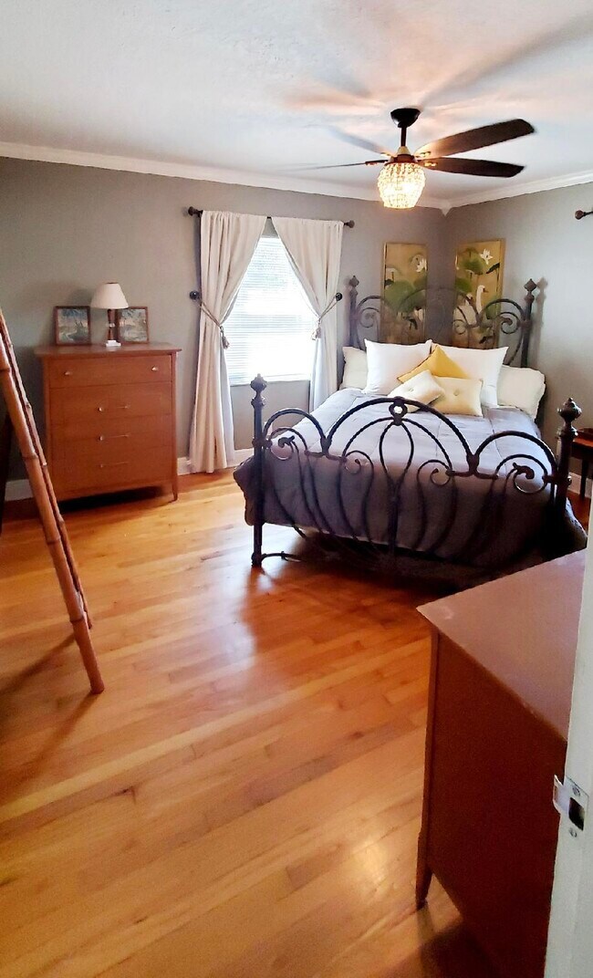 Building Photo - 2019 59th St S