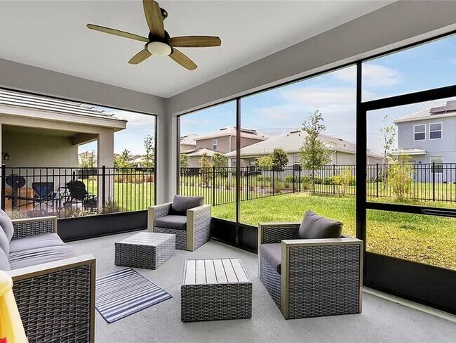 Building Photo - 11932 Satire St