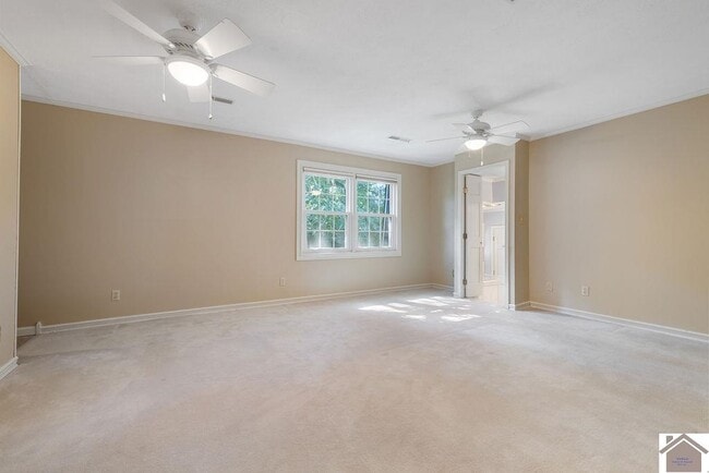 Building Photo - 51 Martin Cir