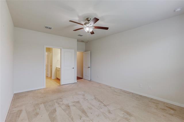 Building Photo - 2424 Mockingbird Ct